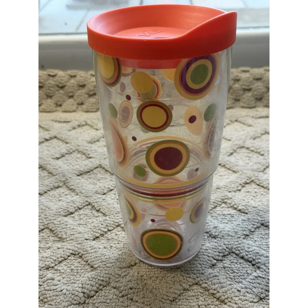 TERVIS Vtg USA Tumbler FIESTA Fiestaware Sunny Dots With Yellow Lid  24 Oz